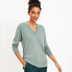 LOFT • V-Neck Sweater